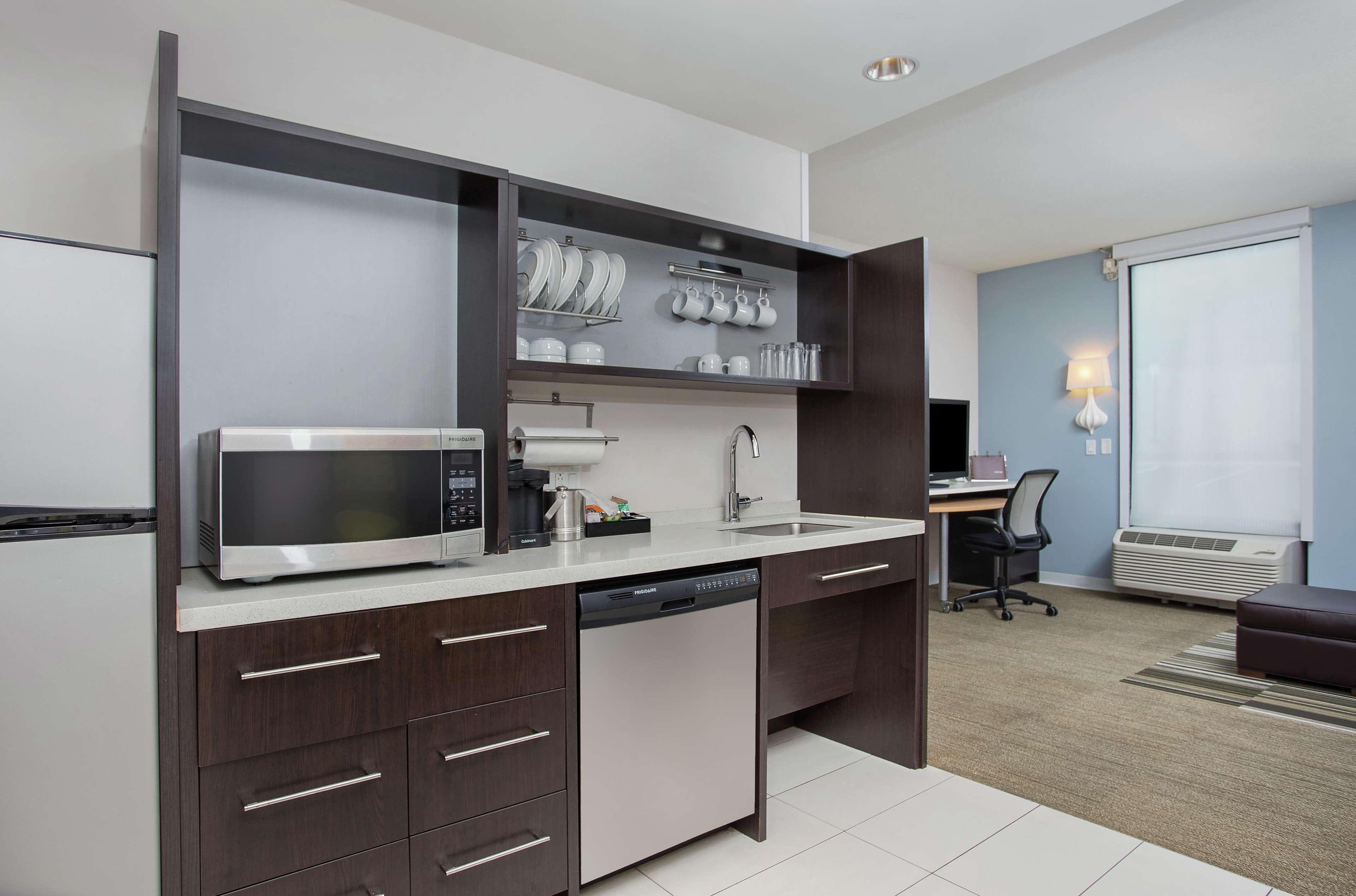 Home2 Suites Nashville Airport Exterior photo