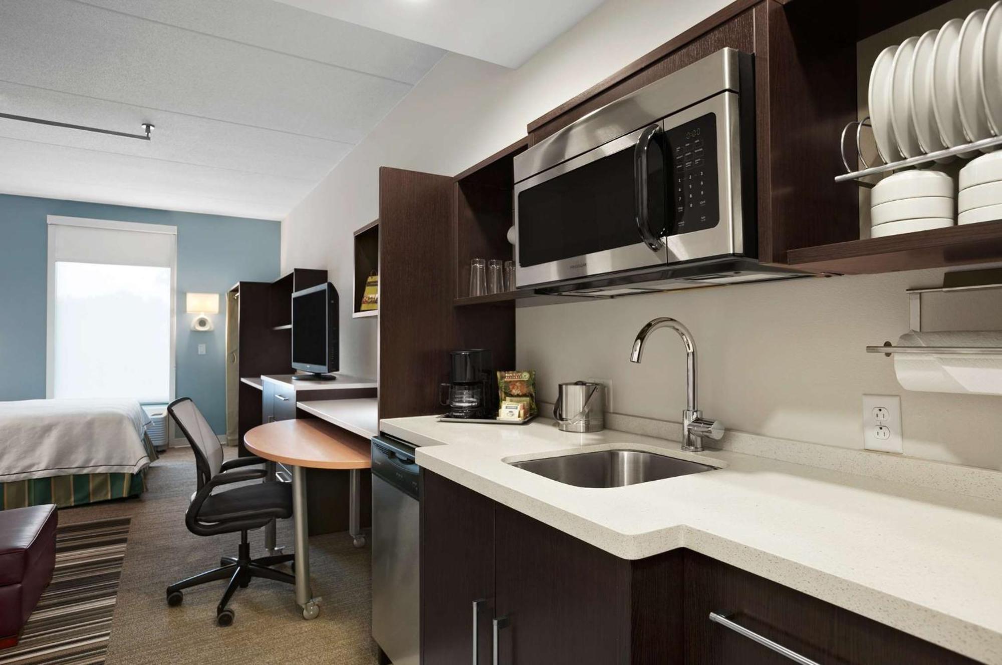 Home2 Suites Nashville Airport Exterior photo